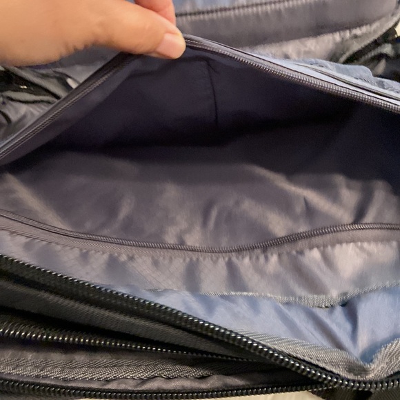 SAMSONITE LAPTOP Bag color black excellent condition length 18” high 13.5” - Picture 7 of 16